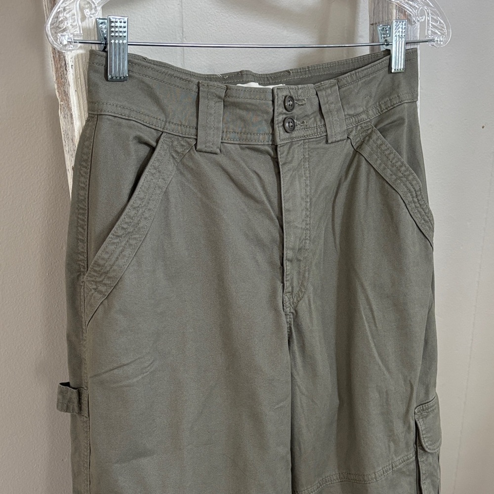 Abercrombie & Fitch Women's Straight Leg Cargo Pants - Olive - Picture 3 of 7